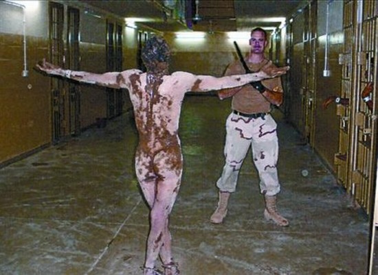 En la prisión de Abu Ghraib.