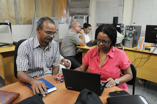 Entrevista on-line de Correos de Cuba con los usuarios