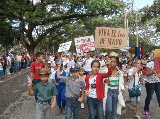 La sonrisa infantil de Mayo