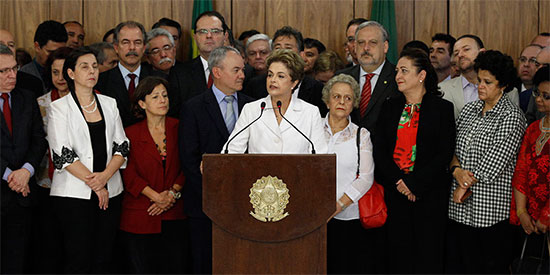 Dilma recalcó que se trata de un proceso de impeachment «fraudulento, un verdadero golpe»
