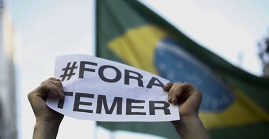 «Fuera Temer».