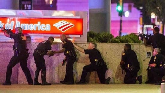 Francotirador en dallas "quería matar policías blancos"