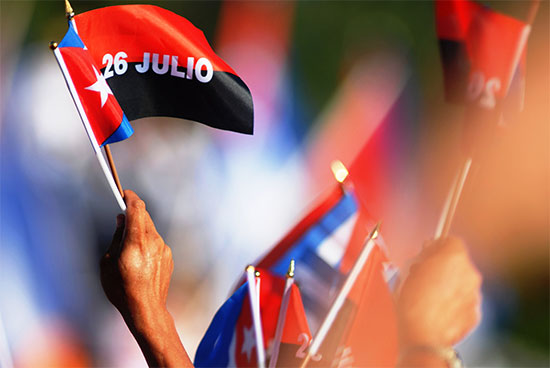 banderas cubanas y del 26 de Julio