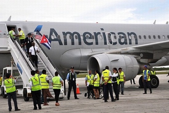 La aeronave A-319 de American Airlines arribó al aeropuerto internacional Ignacio Agramonte y Loynaz