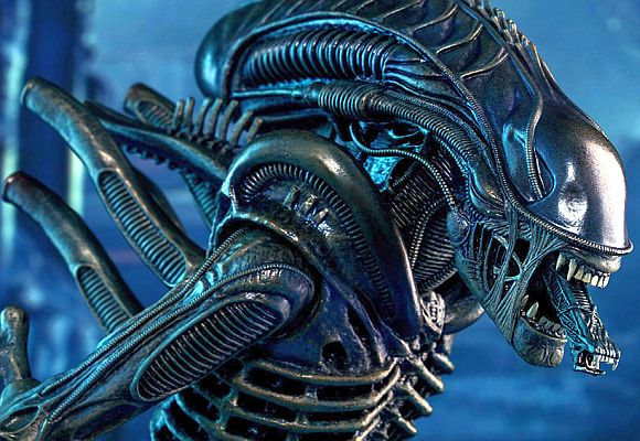 Stephen Hawking advirtió sobre el peligro letal de las civilizaciones alienígenas 