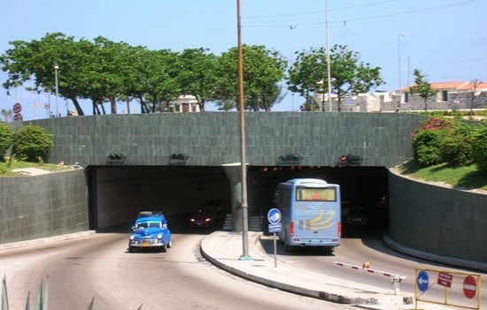 Túnel de la Bahía