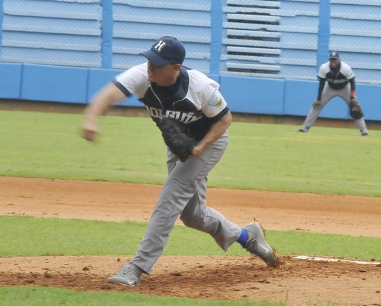 Aunque no tuvo decisión, el desempeño de Santiesteban fue vital para el triunfo de los Cachorros