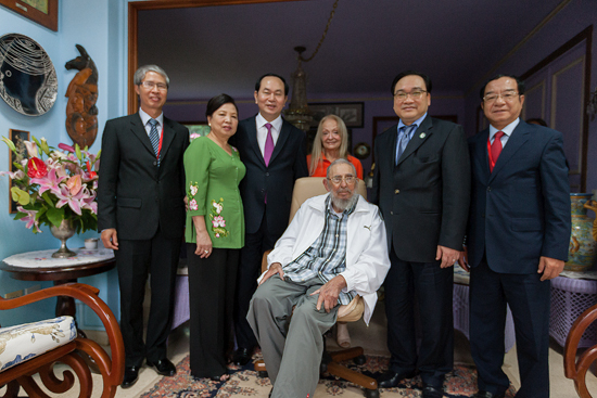 El Comandante en Jefe Fidel Castro Ruz y Tran Dai Quang, presidente de Viet nam