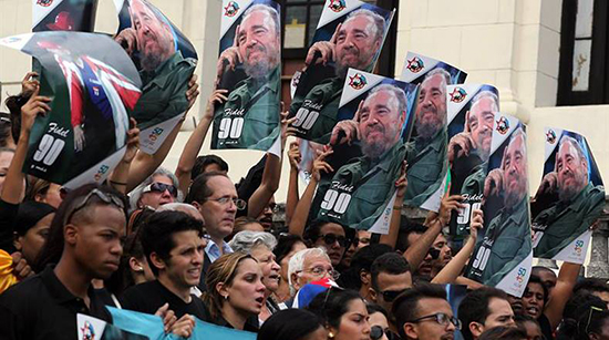 Estudiantes universitarios recuerdan a Fidel
