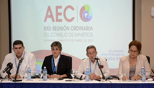 El panel del Mincex y la ZEDM expuso las potencialidades del área