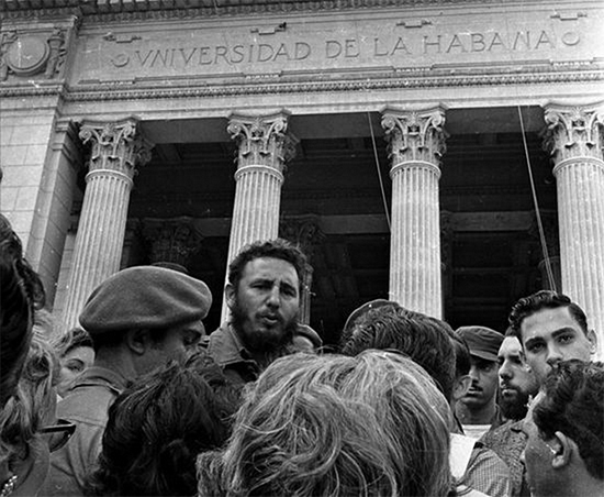 Fidel llegó a la Universidad de La Habana, y nunca se fue de allí. 