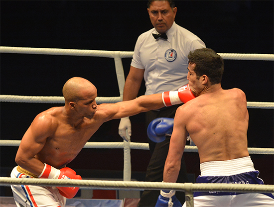 Roniel tomó revancha ante Shakhram Giyasov. 