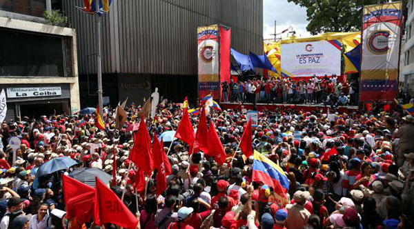 Con la consigna Venezuela digna y soberana se respeta marcho el pueblo en Caracas