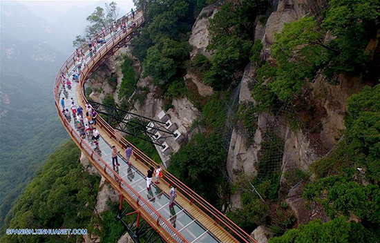 Puente colgante Haohan Qiao o Puente de los Héroes