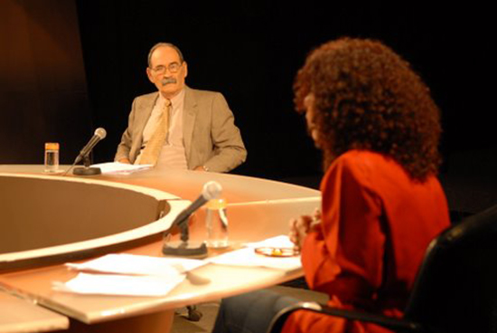 Renato Recio en el programa televisivo de la Mesa Redonda