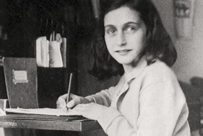 La joven judía de 15 años Ana Frank