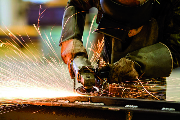 Técnico de nivel medio en metalurgia