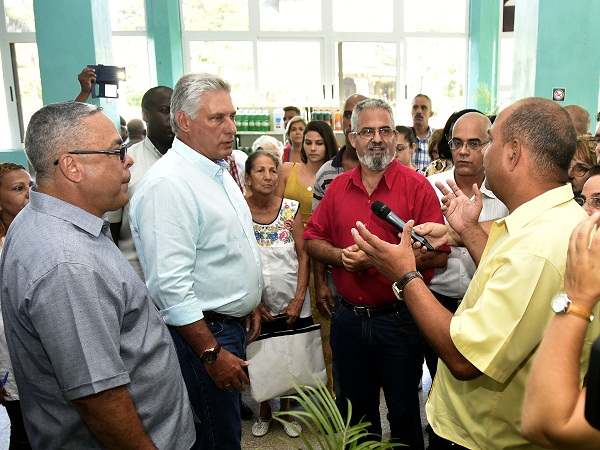 El Presidente de los Consejos de Estado y de Ministros, Miguel Díaz-Canel Bermúdez 9