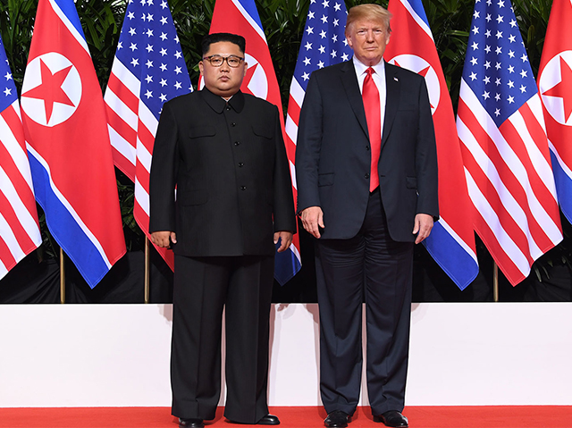 Trump junto a Kim Jong-Un