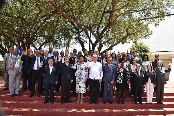 8vo. Encuentro de la AEC