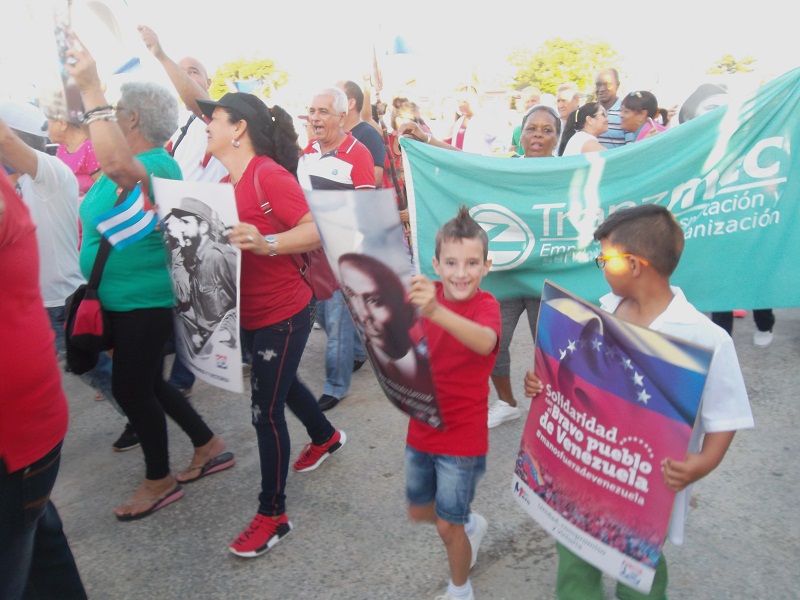 Miles de avileños se concentraron desde horas tempranas de la mañana para participar en el desfile del Primero de Mayo