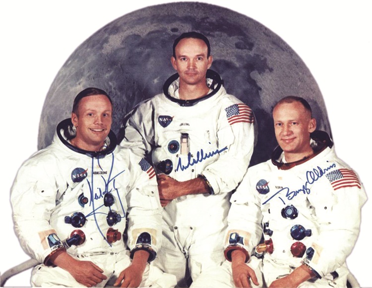 Los astronautas Neil Armstrong, Michael Collins y Edwin Aldrin camino a la Luna.