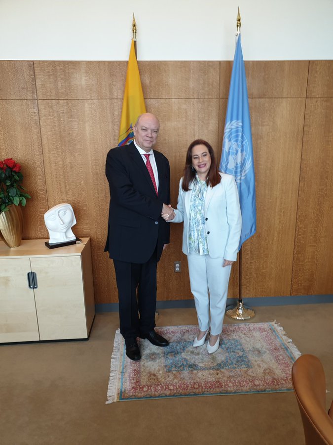 Rodrigo Malmierca y Excma. Sra. María Fernanda Espinosa Garcés