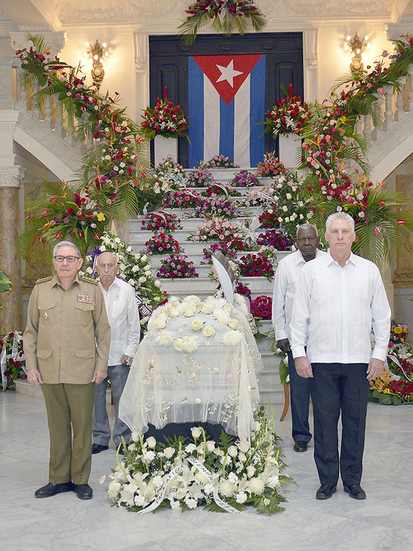 Raúl y Díaz-Canel