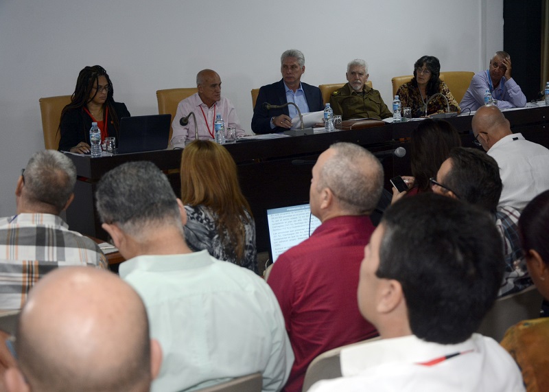Continúa el debate en las comisiones de trabajo de la Asamblea Nacional de Cuba