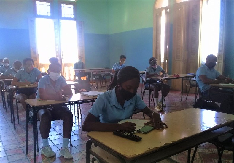 Estudiantes preuniversitarios