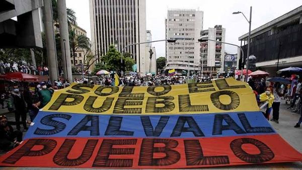 Continuan marchas de protesta en Colombia