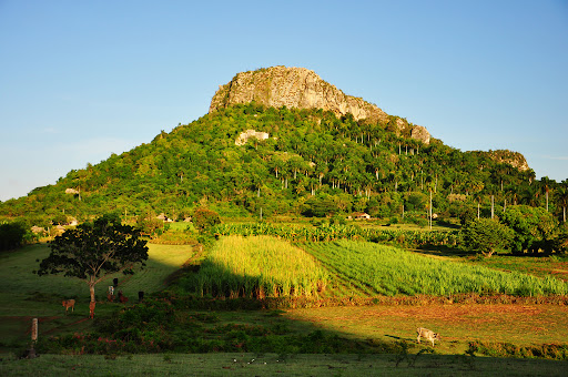 Cerros Cársicos de Maniabón