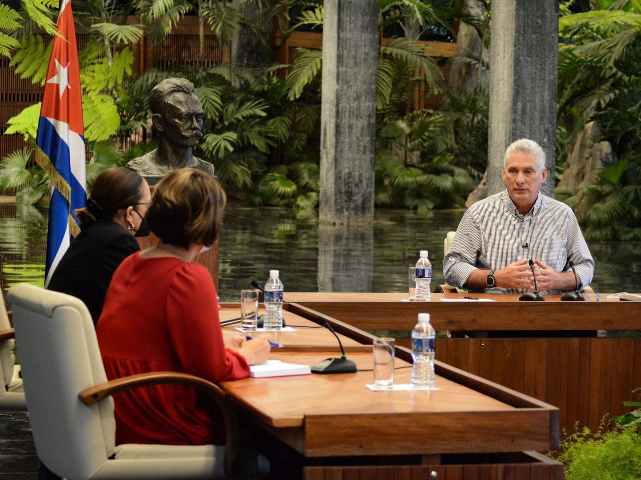 Comparece en televisión nacional Miguel Díaz-Canel Bermúdez