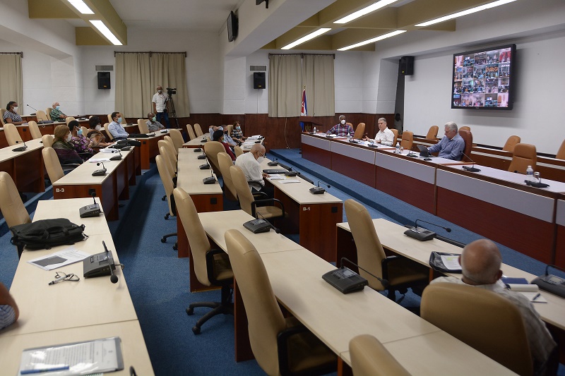 Dialogo con representantes del sector empresarial estatal.