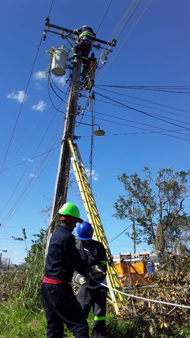 La ayuda de contingentes de todo el país ha sido esencial en la recuperación de la provincia. 