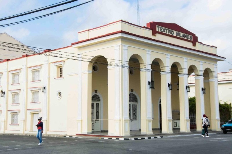 Teatro José Jacinto Milanés. 