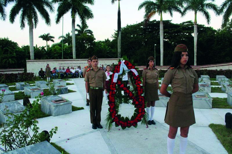 Alumnos de la escuela militar Camilo Cienfuegos