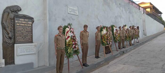 Niños y jóvenes ratificaron en sus propios escenarios históricos que en ellos late la gesta del 30 de noviembre.