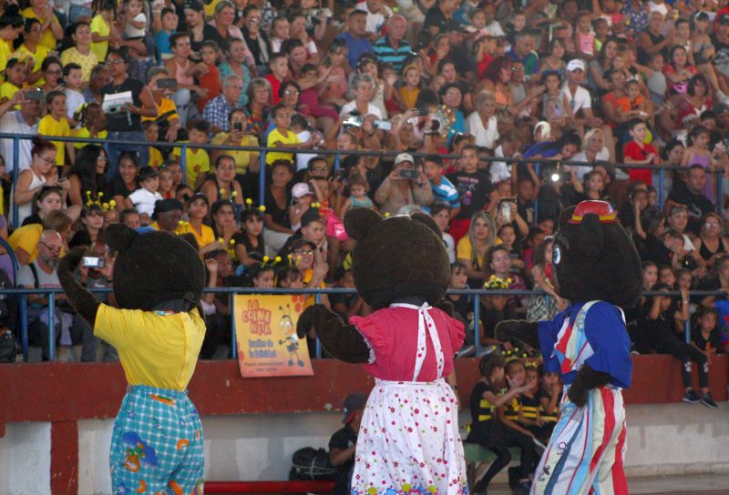 En esta ocasión la reconocida compañía infantil trae la propuesta Ricitos, los tres ositos y… la década prodigiosa.