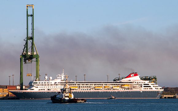 Barco inglés MS Braemar