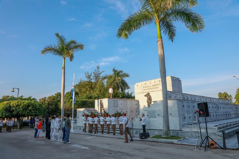Pueblo cubano rinde tributo a víctimas del Crimen de Barbados