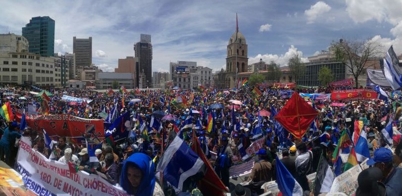 Apoyo a la repostulación de Evo