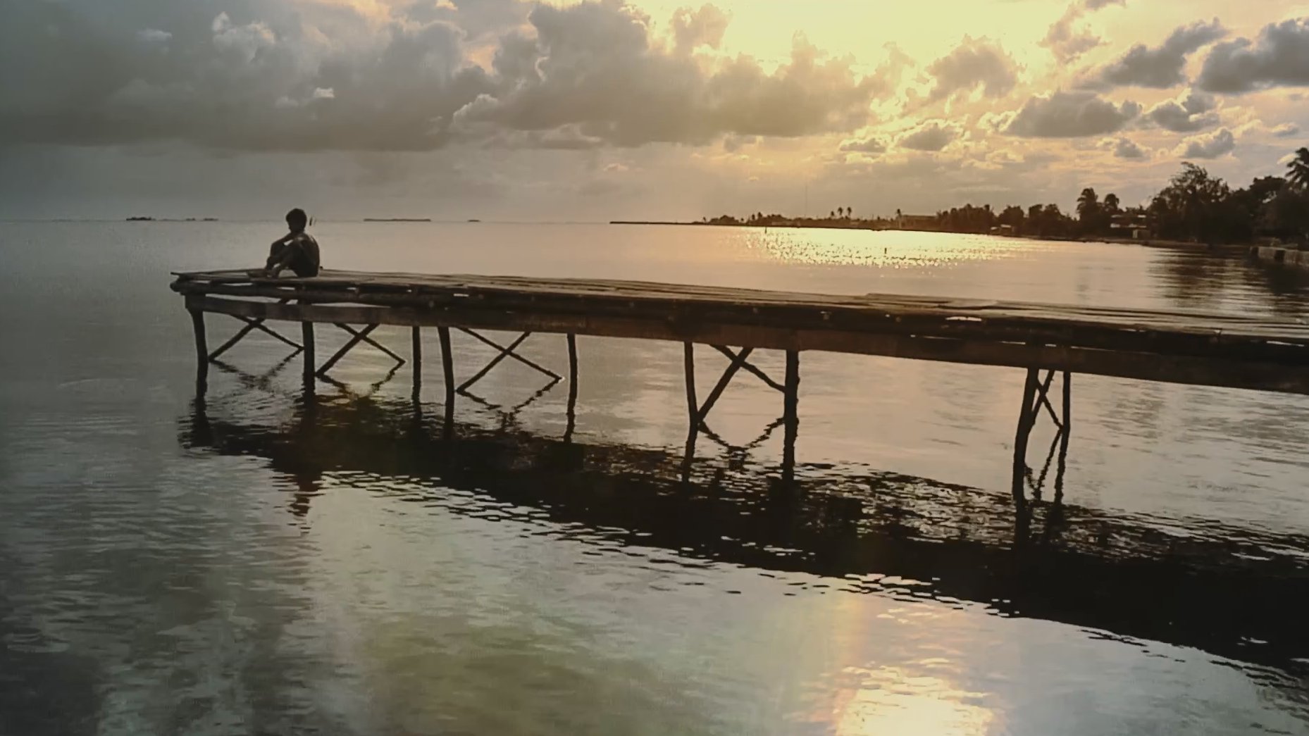 Fotograma de La hoja de la caleta