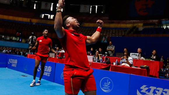 Los cubanos celebran su triunfo.