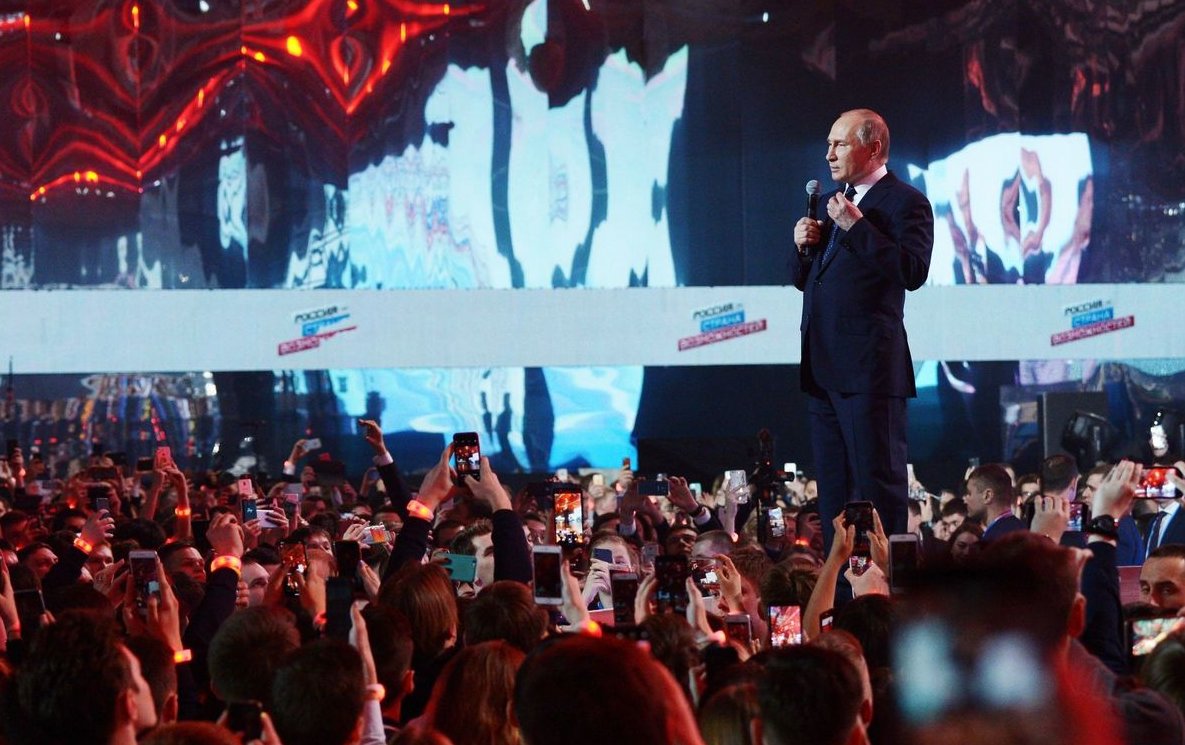 Putin, favorito en las elecciones del domingo, pidió a sus compatriotas acudir a votar con masividad