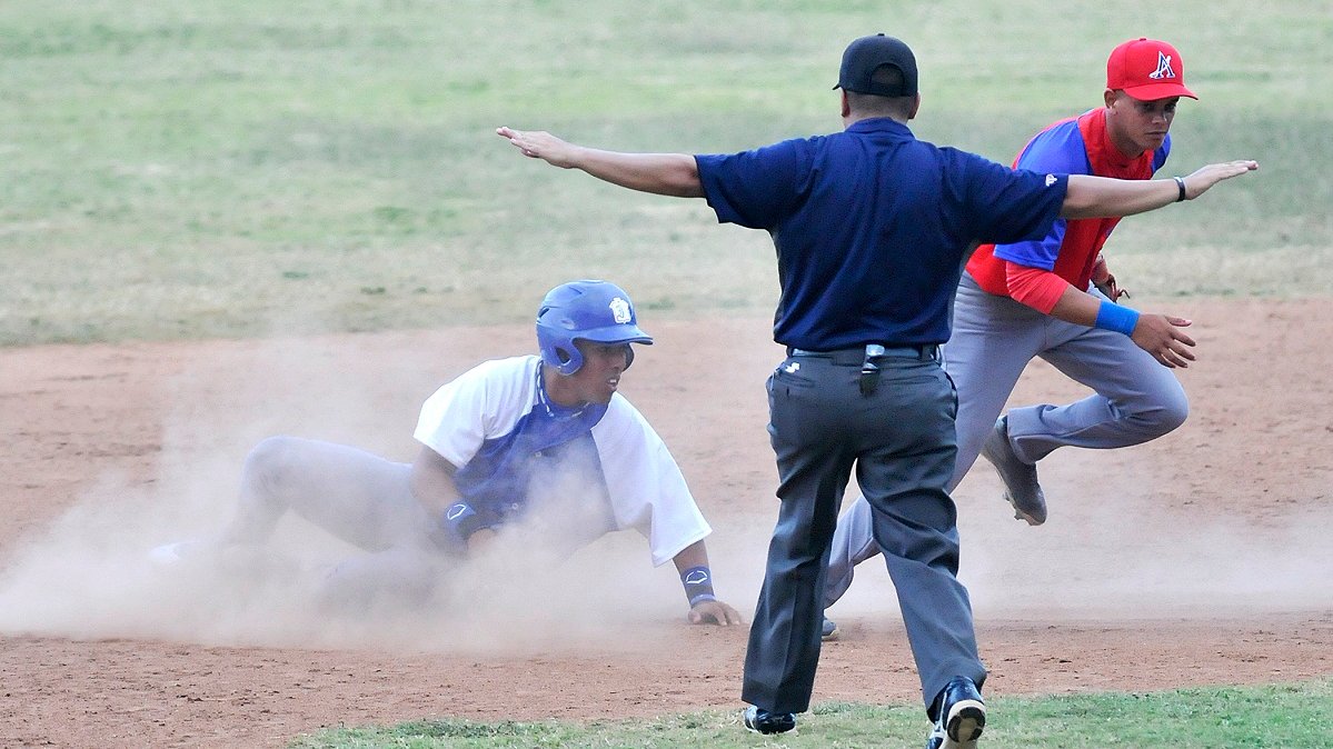 El corrido de las bases