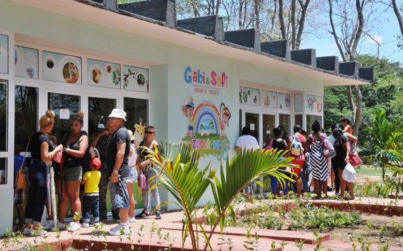 Gabi y Sofi: tienda de artículos para niños.