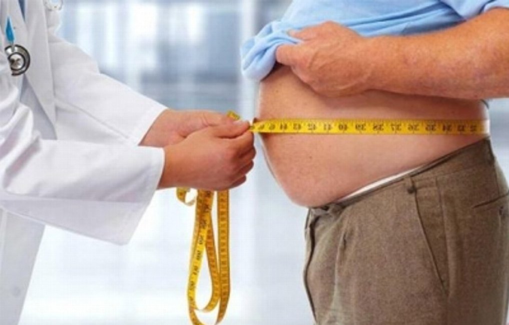 Las personas obesas son más propensas a sufrir complicaciones médicas y desarrollar enfermedades cardíacas