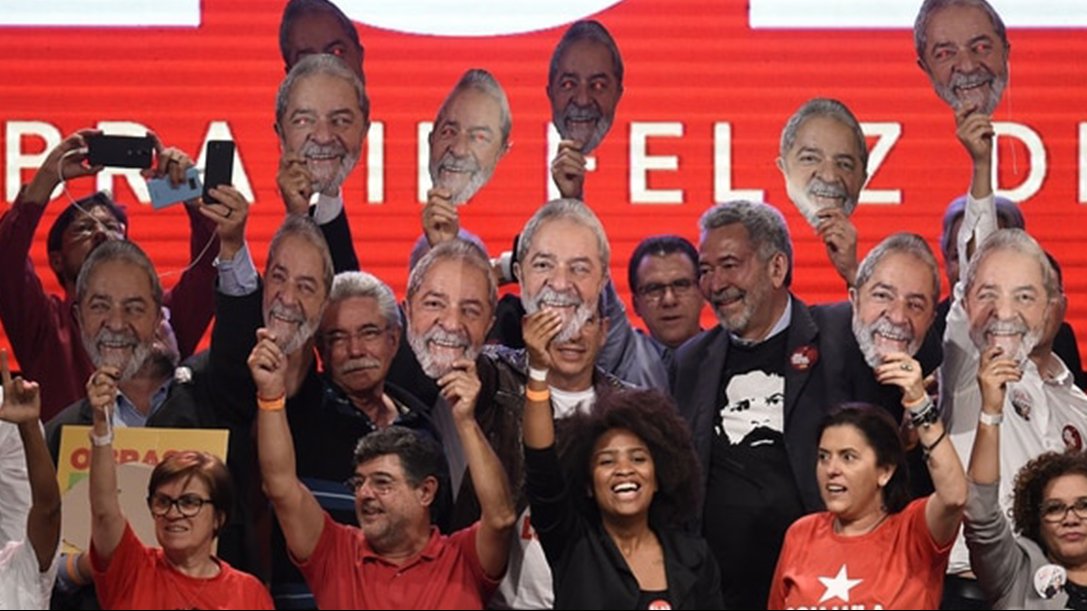 Unas 3000 personas acudieron al acto donde se presentó la precandidatura oficial de Lula