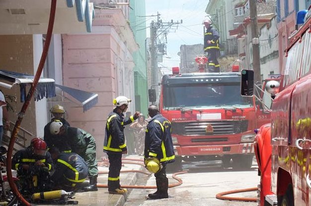 Incendio en local tecnológico de Etecsa en Villa Clara